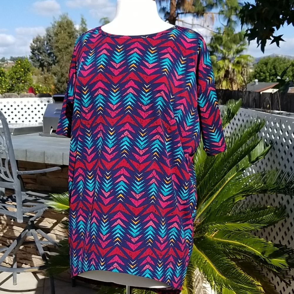 Lularoe Irma XXS Shirt
